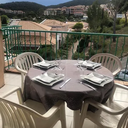 A Cap Esterel Village Pierre Et Piscines Et Parking Inclus Lägenhet