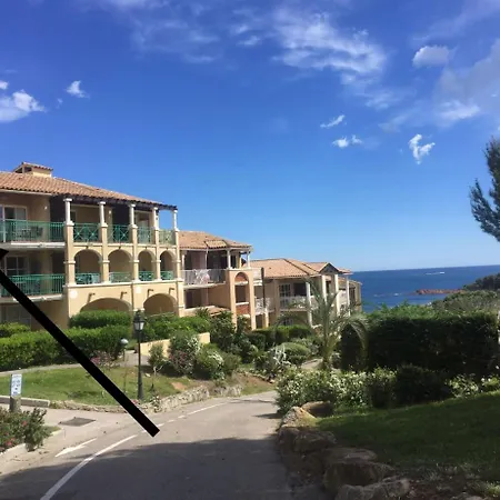 A Cap Esterel Village Pierre Et Piscines Et Parking Inclus *
