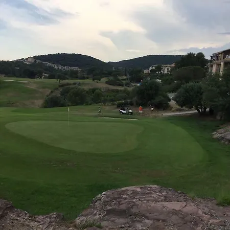 A Cap Esterel Village Pierre Et Piscines Et Parking Inclus *