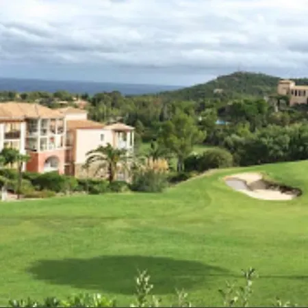 à Cap Estérel Agay- Village Pierre Et Quartier Belvédère Piscines Et Parking Inclus Apartamento *