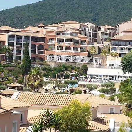 à Cap Estérel Agay- Village Pierre Et Quartier Belvédère Piscines Et Parking Inclus *