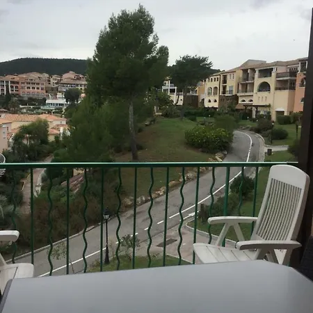 à Cap Estérel Agay- Village Pierre Et Quartier Belvédère Piscines Et Parking Inclus Apartamento *
